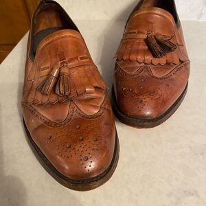 Men leather  Brown Tassel Loafer.  Used plenty of wear left.